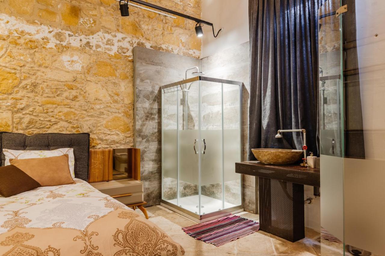 TasEV Guesthouse Nicosia Eksteriør billede